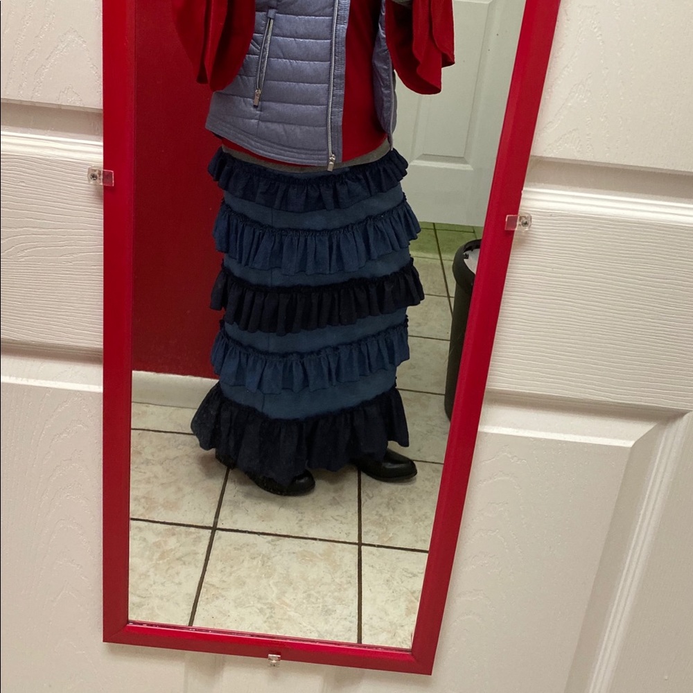 A style that’s available for custom orders - Picture 4 of 6